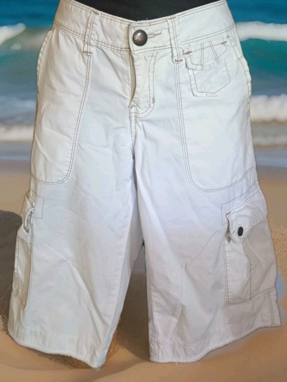 Unionbay Womens Size 7 Shorts White Knee Length Vtg Bermuda Cargo Pockets EUC